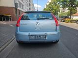 Citroën C4 1.6 16V Confort Autom. Confort - Citroën C4: Confort