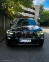 BMW X5 M50d / 7 Sitze/ Laser/Massage/Gestiksteuerung - BMW X5 M50 in Frankfurt (Main)