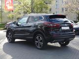 Nissan Qashqai 1.7 dCi 4x4 N-Connecta AHK 360° Navi DAB - Nissan Qashqai mit Diesel-Antrieb: Automatik