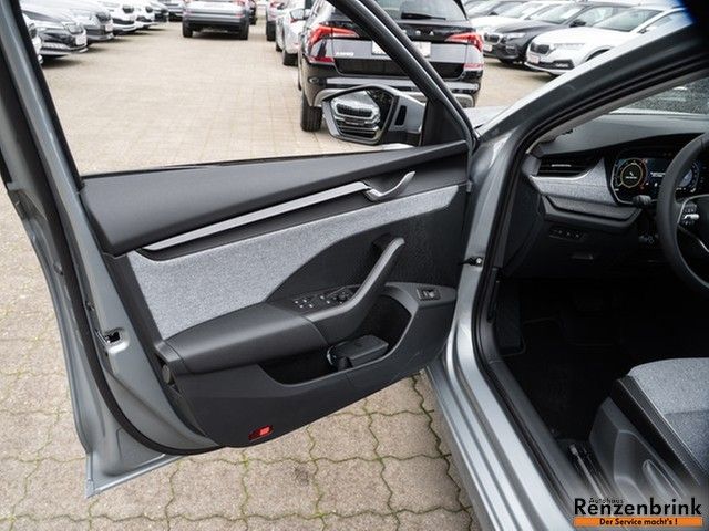 Octavia Combi 2.0 TDI Tour DSG 360°+AHK+MATRIX