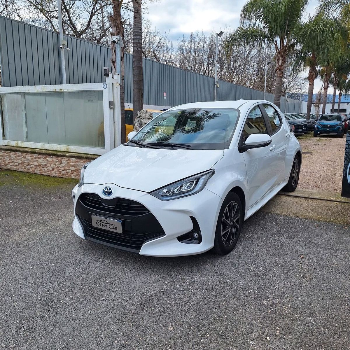 Toyota Yaris - 1