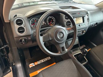 Volkswagen Tiguan *NAV*TEMPO*2-ZONEN*SitzHZ*PCD*TÜV 527*