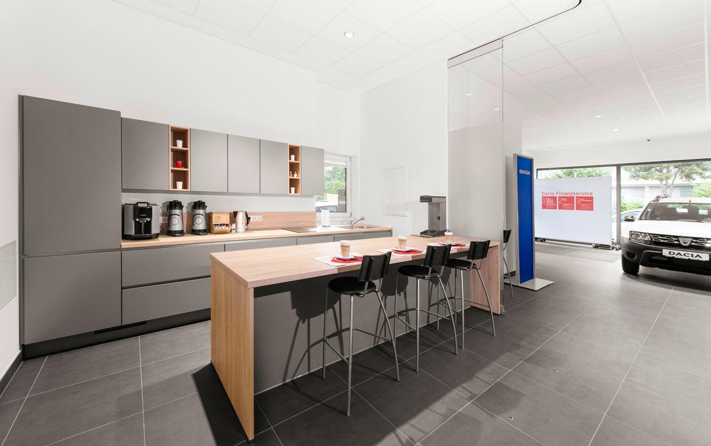 showroom-image-bottom