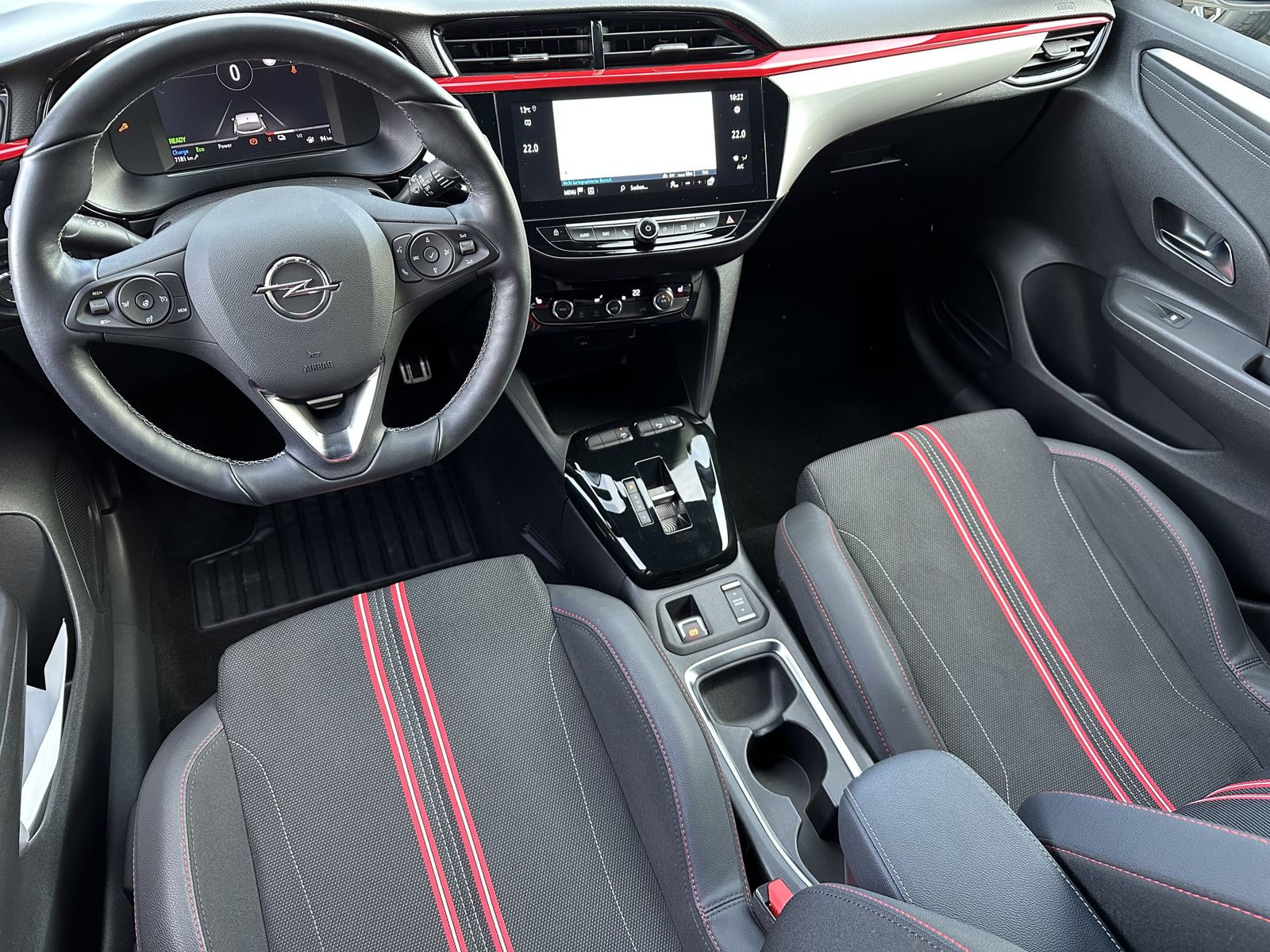 Fahrzeugabbildung Opel Corsa e GS-Line 5-Türer NAV+LED+SHZ+17ZO+CARPLAY