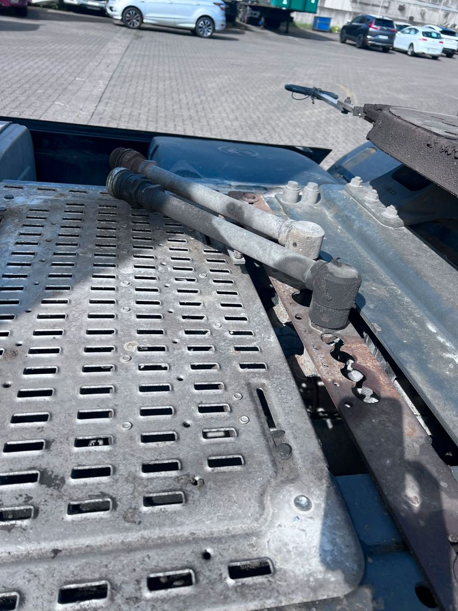 Fahrzeugabbildung DAF 2 Stück XF 450 FT, SSC, Hydr.