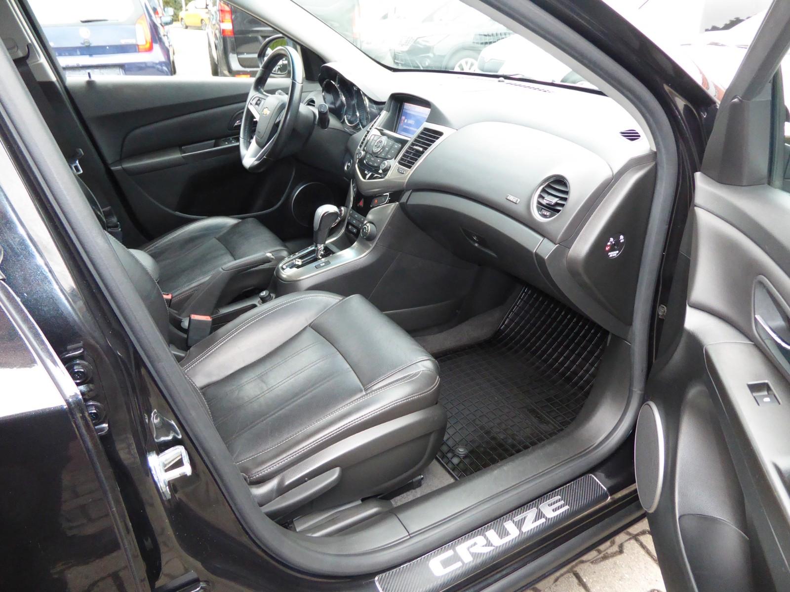 Chevrolet Cruze 2013 — photo 12