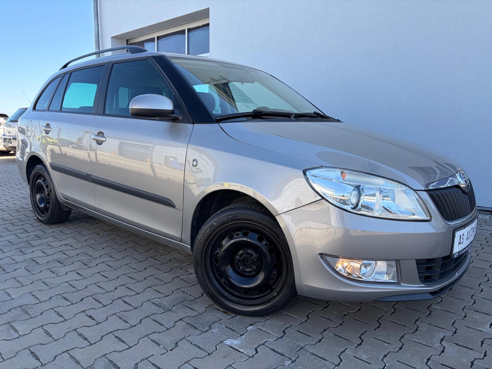 Skoda Fabia °°KLIMAAUTO°°AHK°°TEMPOMAT°°SHZ°°PDC°°