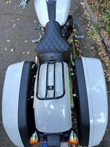 Harley-Davidson FLSB Sport Glide in Weiß - HARLEY-DAVIDSON SPORT GLIDE