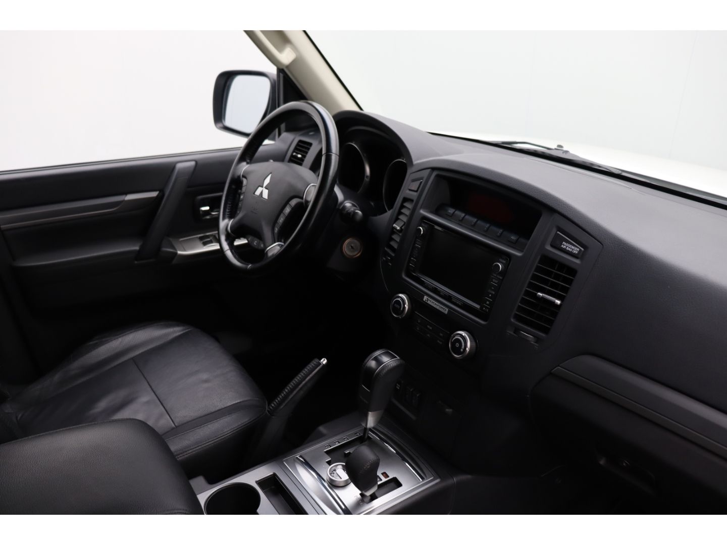 Fahrzeugabbildung Mitsubishi Pajero 3.2 DI-D Edition 30 7-Sitzer