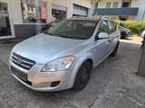 Kia 1.4 cee'd Sportswagon - Kia cee'd Sportswagon aus 2009