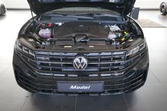 VW Touareg R eHybird | Pano | AHK | Dynaudio VW Touareg R eHybird | Pano | AHK | Dynaudio