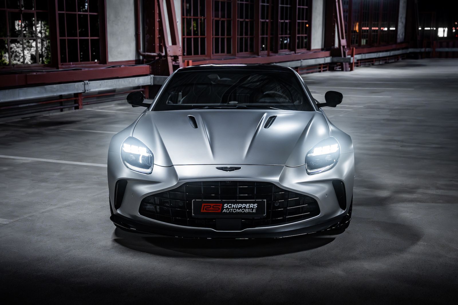 Fahrzeugabbildung Aston Martin V8 Vantage BOWERS&WILKINS|TRAUMAUTO|MY25