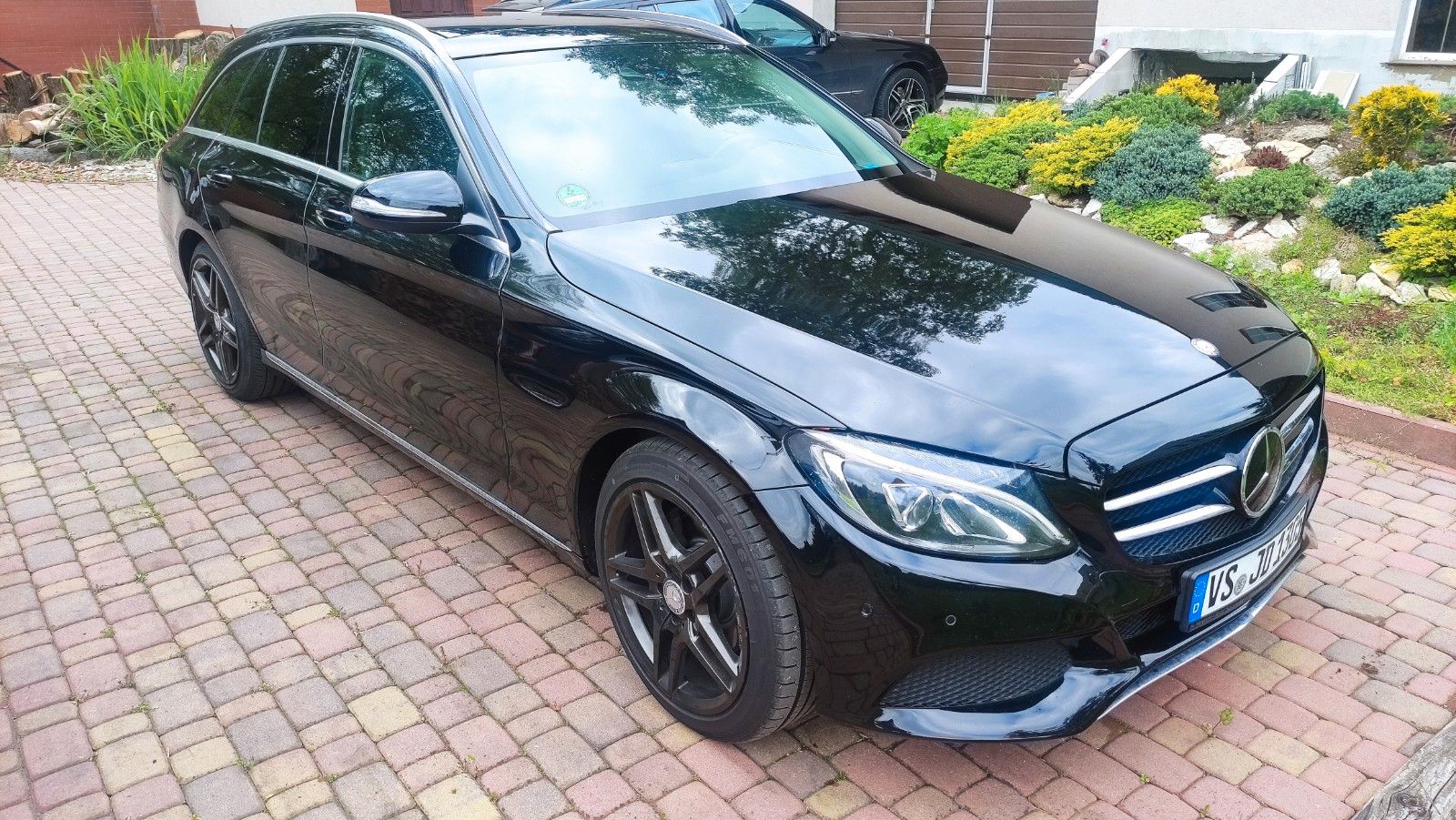 MERCEDES-BENZ LIMITED EDITION C 220 CDI