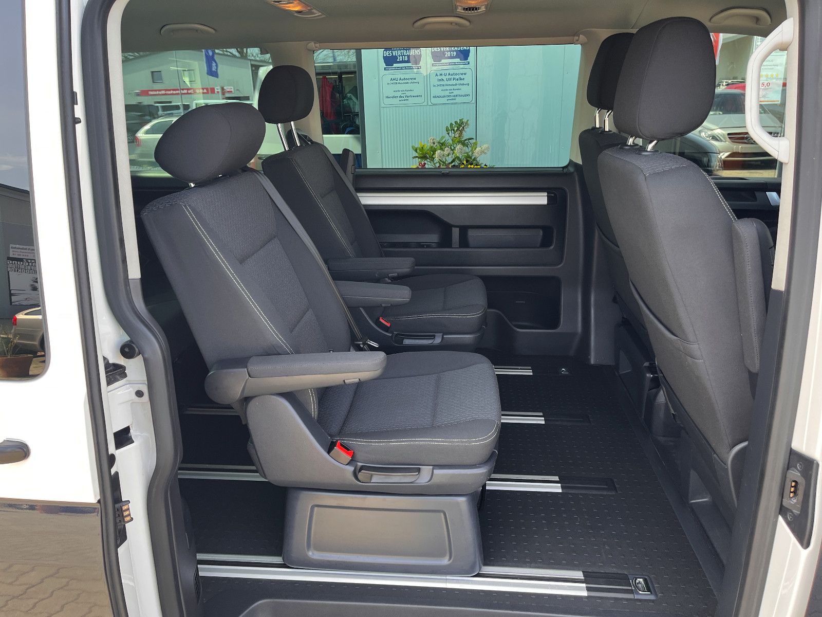 Fahrzeugabbildung Volkswagen T6 Multivan 7 Sitzer