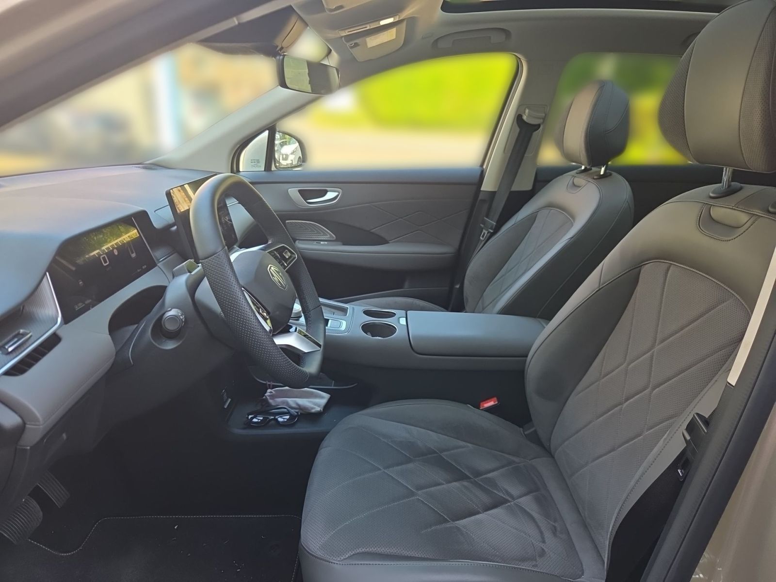 Fahrzeugabbildung MG S6 EV Luxury 77 kWh Autom. *NAVI*KLIMA*APPLE CAR
