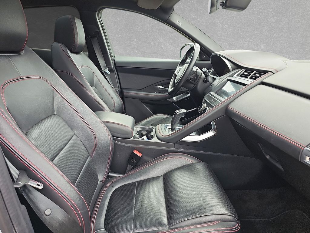 Jaguar E-Pace D180 Chequered Flag