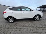 Hyundai ix35 2.0 Style 2WD Automatik Style - gebrauchte Hyundai ix35 aus dem Jahr 2013