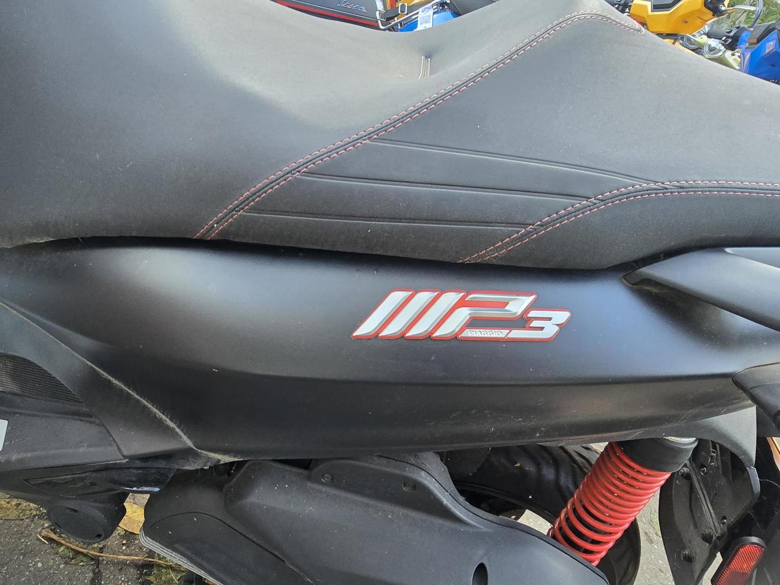 Piaggio MP3 300 LT HPE Sport ABS ASR TÜV NEU