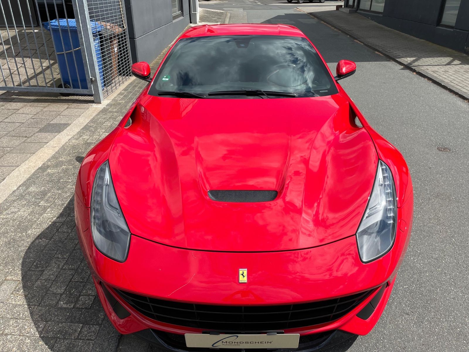 Fahrzeugabbildung Ferrari F12 Berlinetta Novitec |Carbon|LED Lenkrad|Navi|
