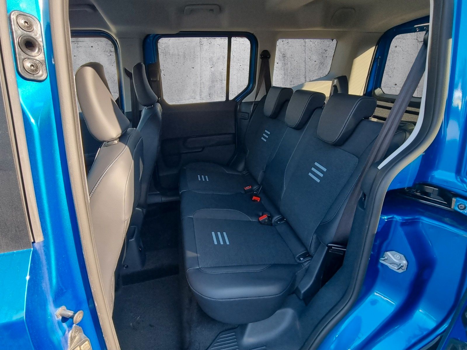 Fahrzeugabbildung Ford Tourneo Courier Active