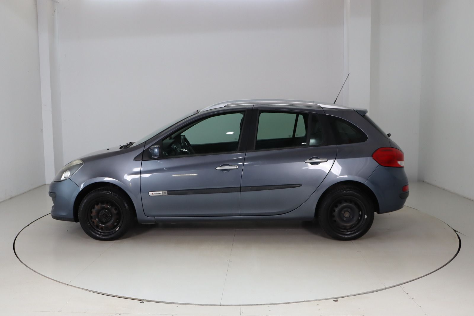 Fahrzeugabbildung Renault Clio Grandtour by Rip Curl 1.2 16V TCE