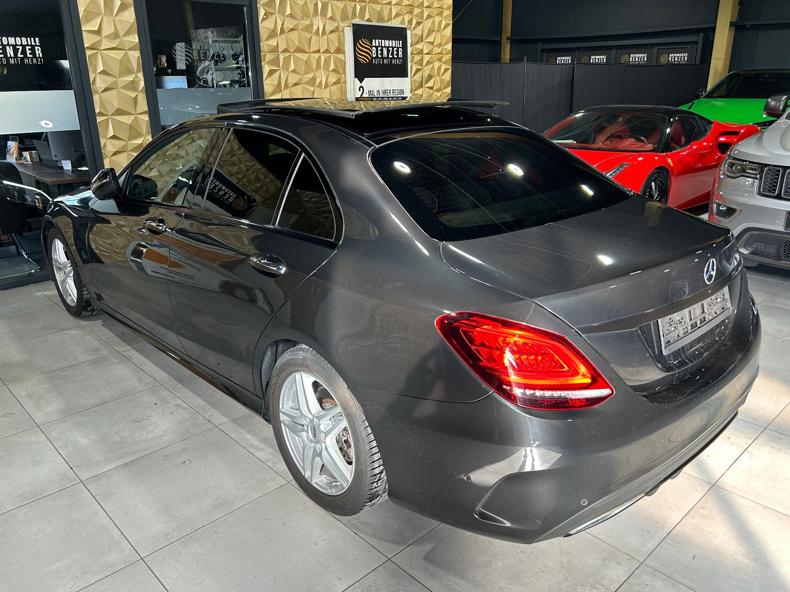 Fahrzeugabbildung Mercedes-Benz C 220 d/AMG-PAKET/PANO/ACC/360°/APPLE