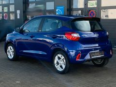 Fahrzeugabbildung Hyundai i10 1.0 Trend *Lenkrdhzg*Sitzhzg*Spurhalte*PDC*