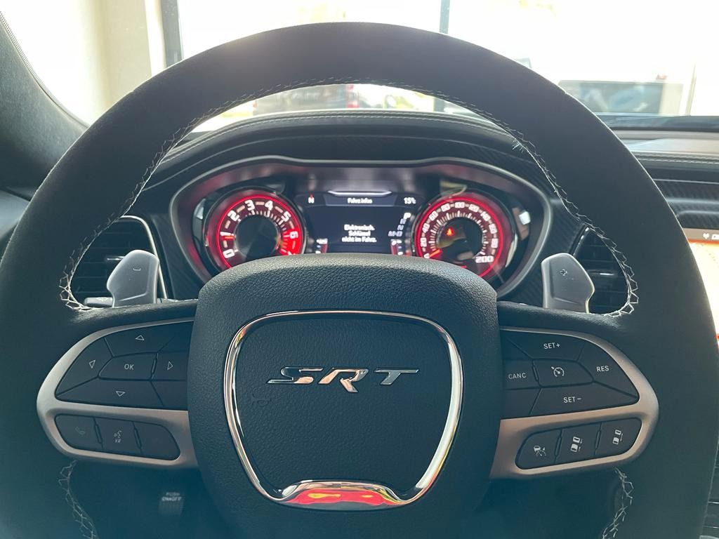 Fahrzeugabbildung Dodge CHALLENGER SRT HELLCAT-ALCANTARA-CARBON-1.HAND!!