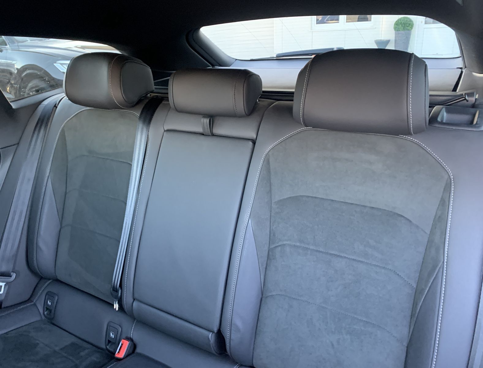 Fahrzeugabbildung Volkswagen Arteon Shooting Brake 2.0 TDI*R-Line*AHK*HeadUp*