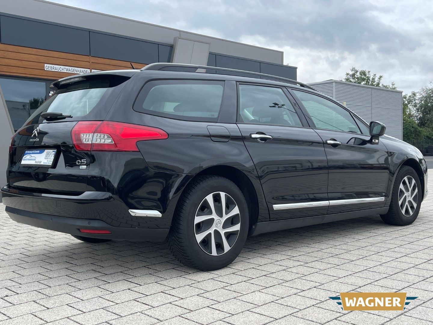 Fahrzeugabbildung Citroën C5 Tourer 1.6 HDi 115 FAP Automatik Navi