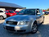 Audi A4 2.0 TÜV 08/2026 135tkm Klima - Audi A4 aus 2002: 2.0