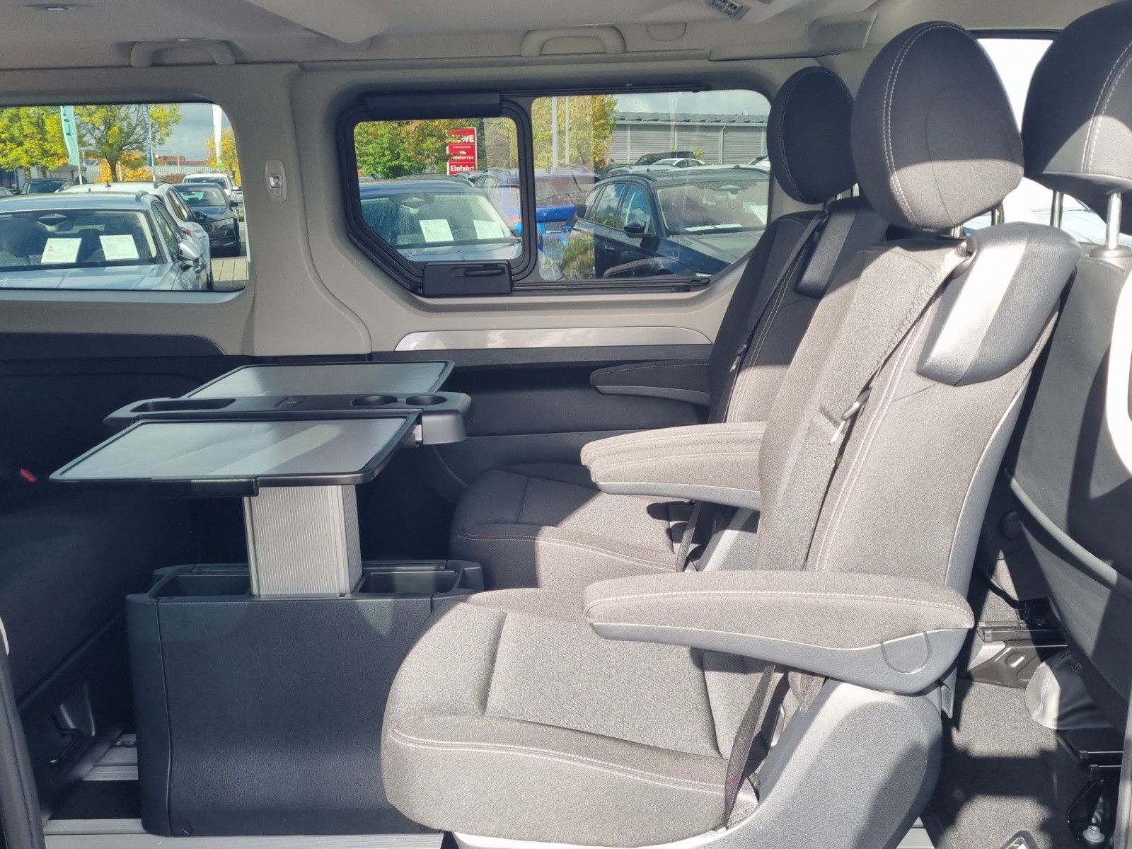 Fahrzeugabbildung Renault Trafic Combi L2H1 Grand SpaceClass 2,0 dCi autom