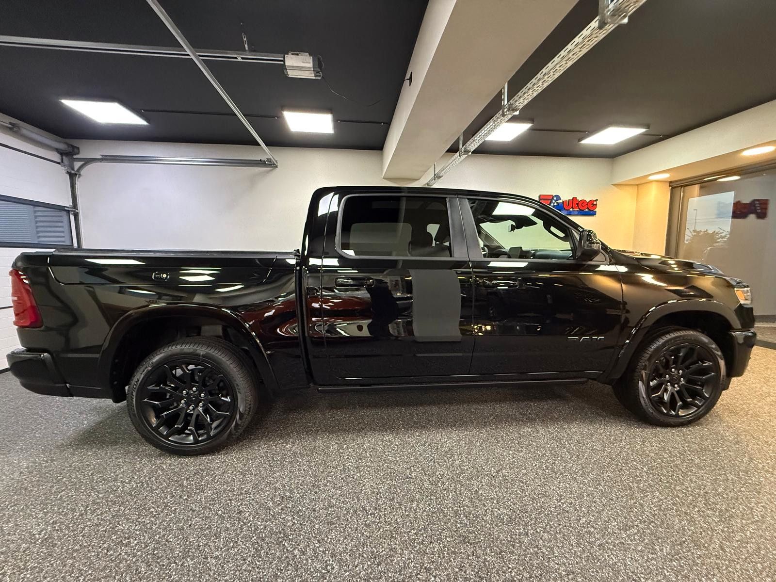 Fahrzeugabbildung Dodge LIMITED HURRICANE 3.0L-HO 540 PS - RAMBOX-MWK