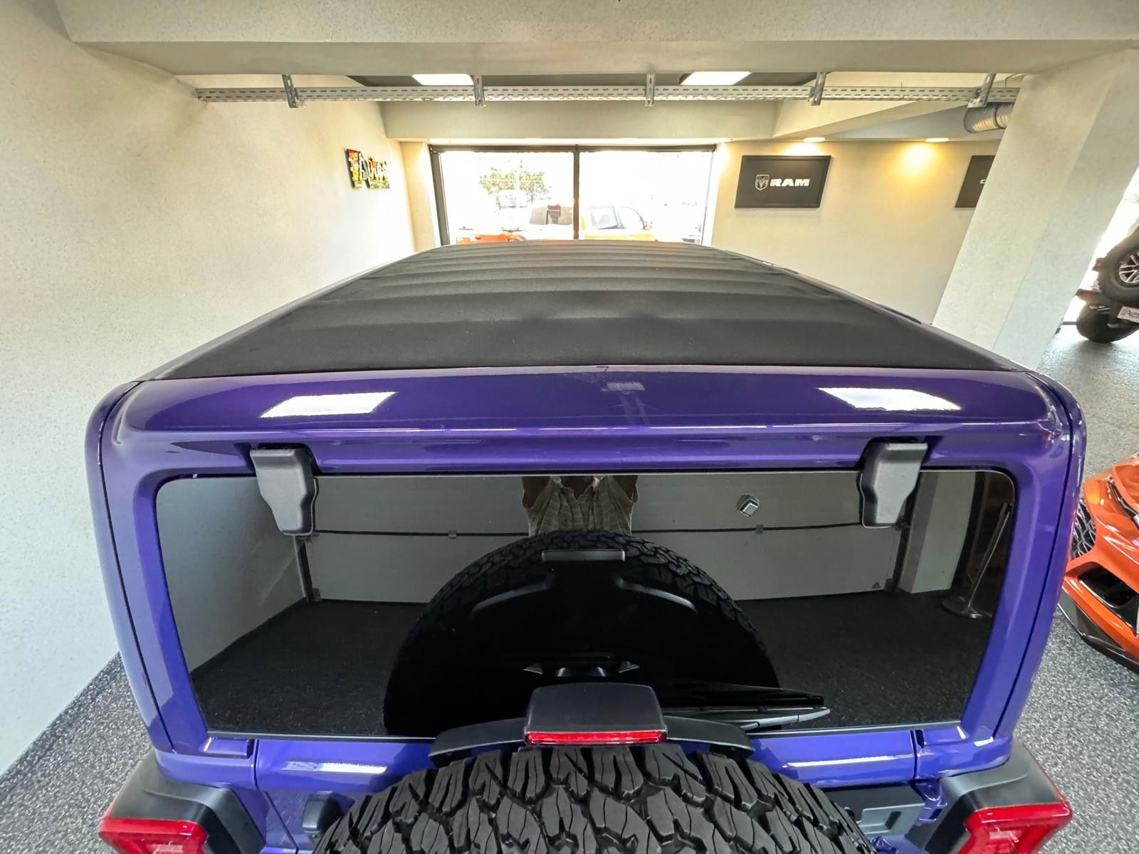 Fahrzeugabbildung Jeep MOAB 392-6.4L HEMI V8-WINDE-SKY ONE-35"