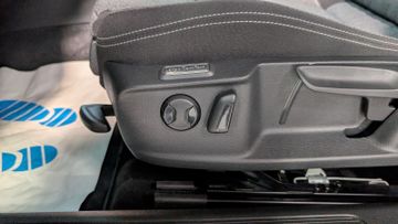 Volkswagen Passat 1.5 TSI Business ACC+LED+CARPLAY+ALU