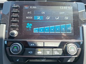 Honda Civic Elegance 1.0 V-TEC °LED°Navi°SHZ°PDC°ACC°