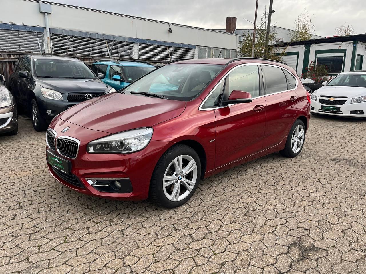 BMW Baureihe 2 Active Tourer 220 d xDrive Luxury Lin