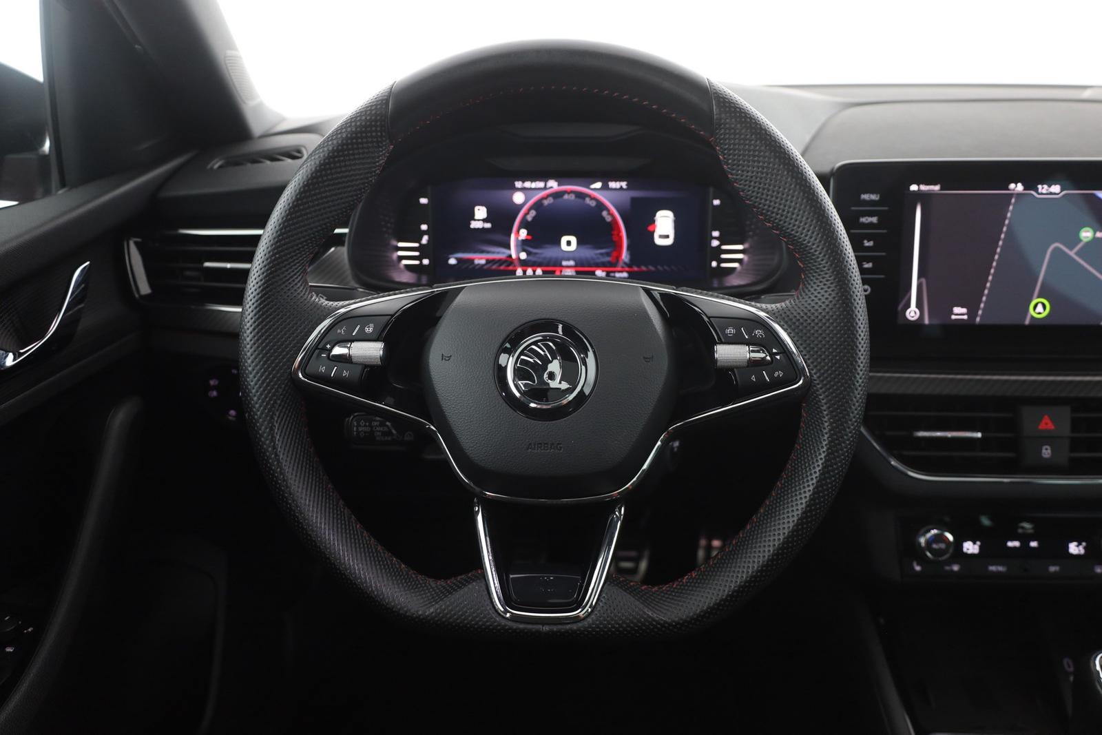 Skoda Scala 1.5 TSI Edition S ABT LED Navi Panorama