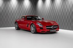 Mercedes-Benz SLS AMG