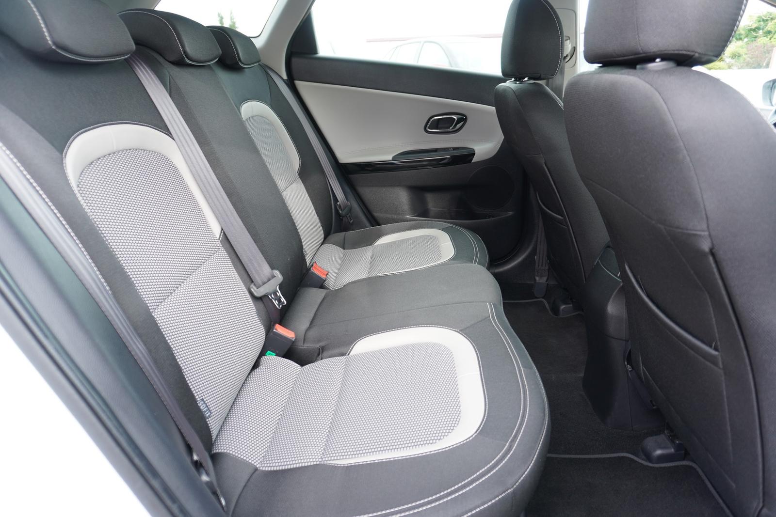 Kia Ceed SW 1.4 Attract Klimaaut. Kamera Sitzheizung