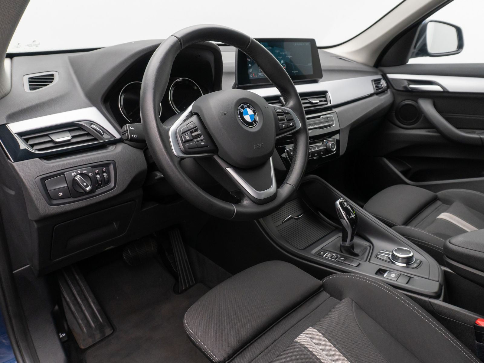 Fahrzeugabbildung BMW X1 sD18i HUD DAB Memory Alarm ParkAss Sportzitz