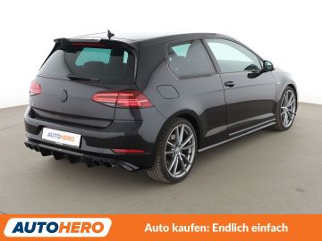 Volkswagen Golf - 6