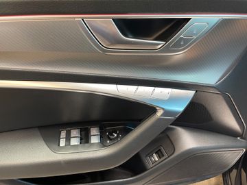 Audi A6 Avant 50 TDI quattro sport *PANO*HUD*ACC*AHK*