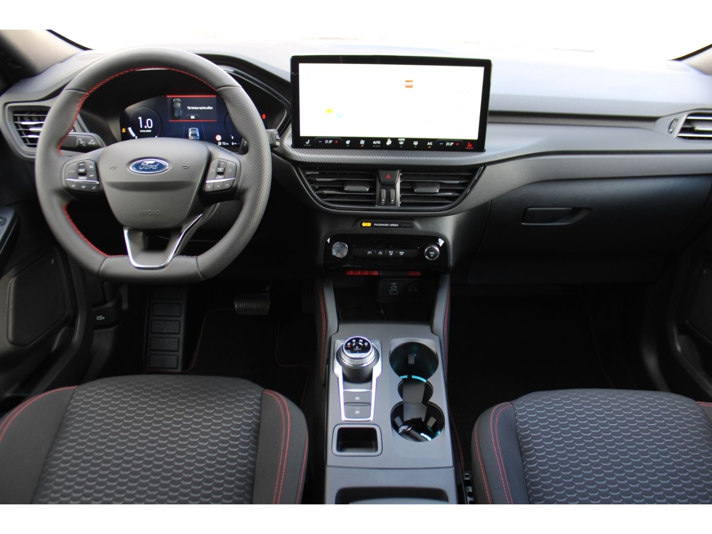 Fahrzeugabbildung Ford Kuga ST-Line Autom. LED GRA TWA PDC RFK Navi AHK