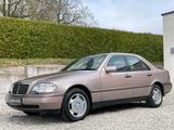 Mercedes-Benz Mercedes C220 W202 Garagenfund - Mercedes-Benz C 220 aus 1994