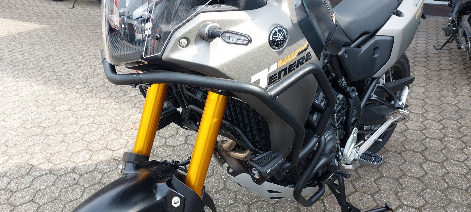 Fahrzeugabbildung Yamaha XTZ 700   inkl  Zubehör für 2900.-€