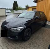 BMW Schwarz 1er 114i mit 75 kw - BMW: 7er