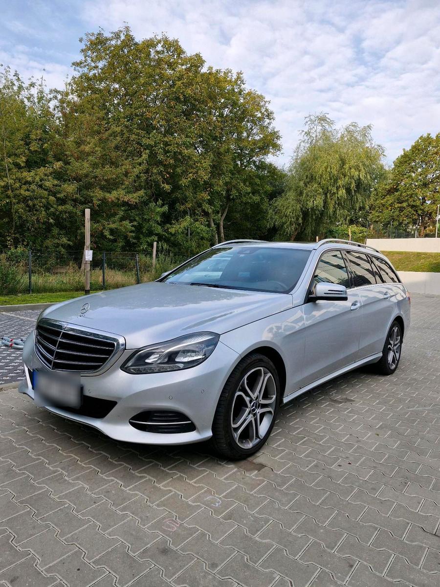 Mercedes-Benz E 220