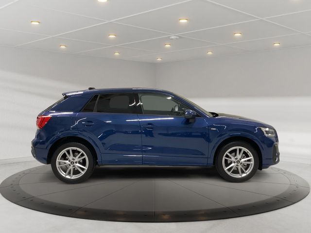 Q2 S line 35 TFSI 110 kW S tronic,Matrix LED,AHZ