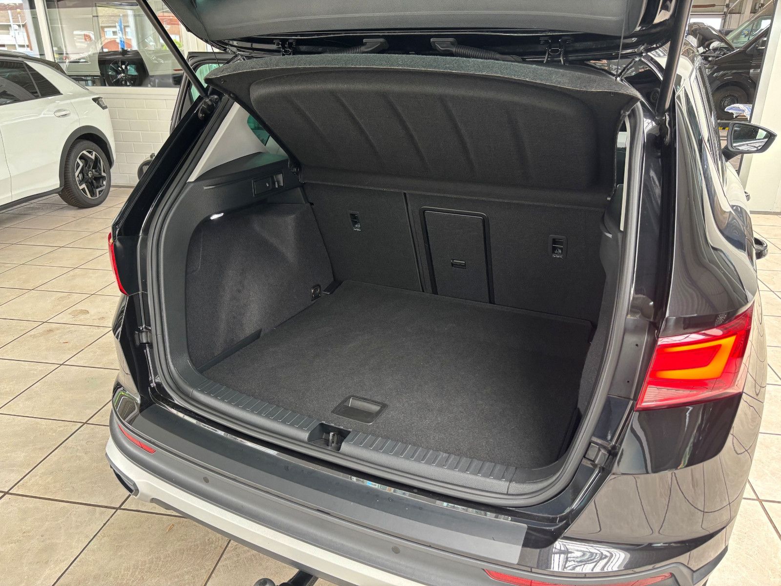 Fahrzeugabbildung SEAT Ateca Style 1.5l TSI + Navi + ACC + Kamera + App